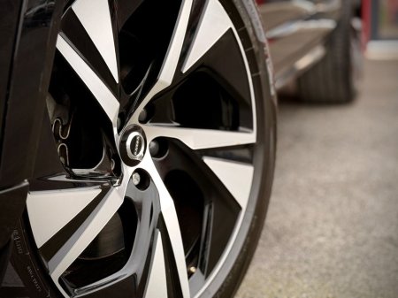 2022 Volvo XC90 - thumbnail 25