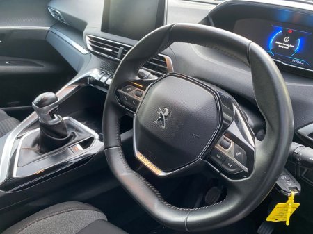 2020 Peugeot 3008 - thumbnail 17