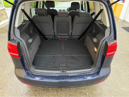 2015 Volkswagen Touran 1.4TSI HIGHLINE AUTOMATIC DBA-1TCTH €14,950 thumbnail