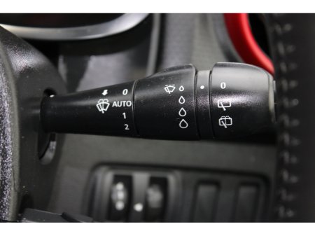 2017 Renault Clio - thumbnail 22