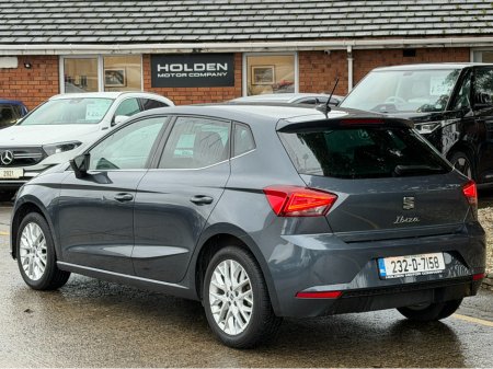 2023 SEAT Ibiza Folding Mirrors...Background Lighting €17,400 thumbnail