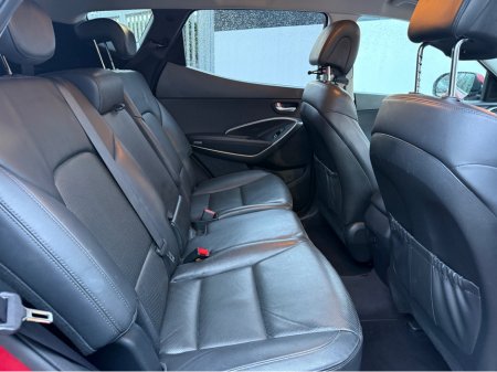 2017 Hyundai Santa Fe 2.2D EXECUTIVE 4WD 5DR €14,950 thumbnail