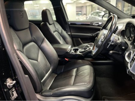 2014 Porsche Cayenne 3.0 D V6 PLATINUM EDITION €27,900 thumbnail