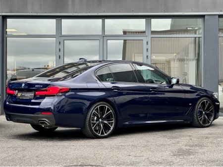2023 BMW 5 Series - thumbnail 3