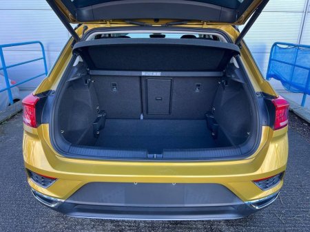 2020 Volkswagen T-Roc HIGHLINE R-LINE PACK 2.0 TDI // SERVICE HISTORY // NEW 20" DIAMOND CUT ALLOYS // APPLE CARPLAY/ANDROID AUTO €23,900 thumbnail