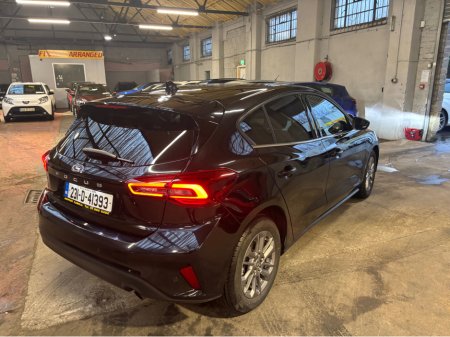 2023 Ford Focus TITANIUM 1.0T 125 M6 4DR €20,399 thumbnail