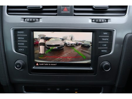 2016 Volkswagen Golf LOUNGE Low Mileage Huge Spec €13,995 thumbnail