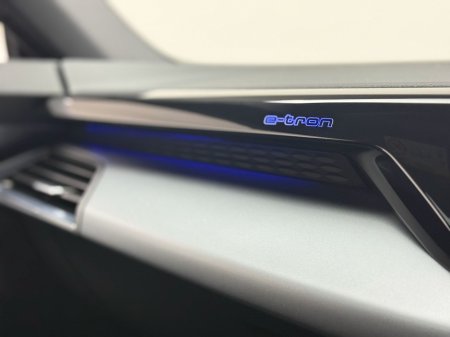 2024 Audi e-tron GT quattro - thumbnail 24