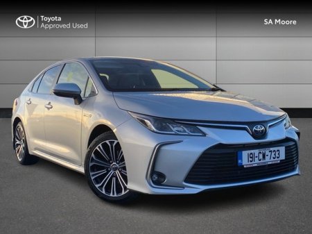 2019 Toyota Corolla LUNA SPORT SALOON €22,495 thumbnail