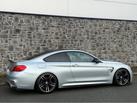 2016 BMW M4 - thumbnail 7