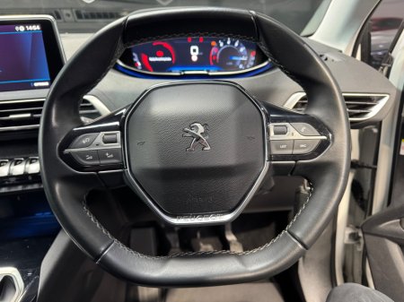 2020 Peugeot 3008 - thumbnail 16
