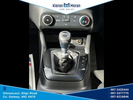 2020 Ford Focus - thumbnail 10