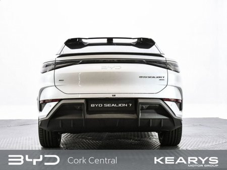 2025 BYD Sealion 7 - view 2