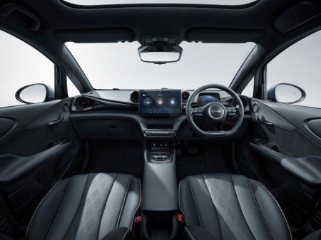 2026 BYD Dolphin - thumbnail 3