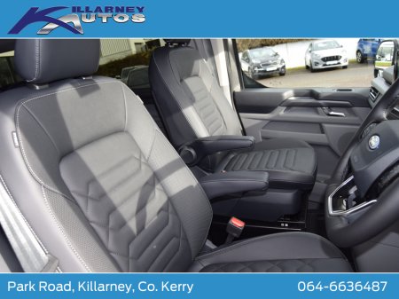 2026 Ford Tourneo Custom 2026 PHEV Tourneo Custom Limited 2.5 Auto thumbnail