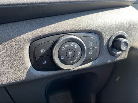 2025 Ford Transit - thumbnail 14