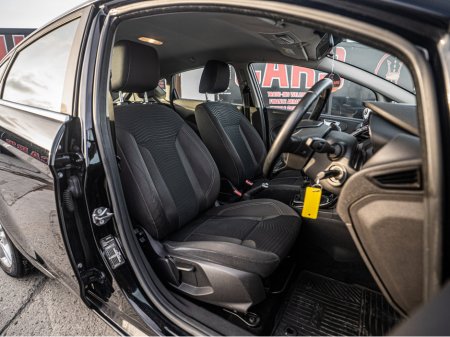 2017 Ford Fiesta - thumbnail 18