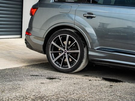 2021 Audi Q7 - thumbnail 5