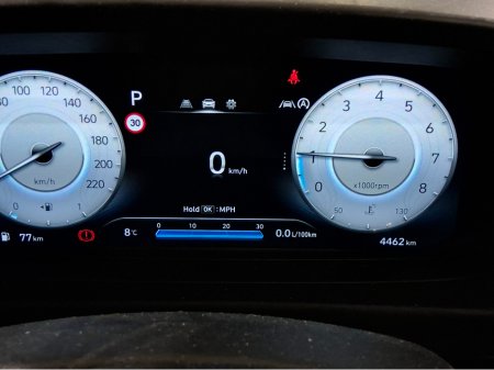 2024 Hyundai i20 PLUS AUTOMATIC ** ONLY 4k kms ** €25,950 thumbnail