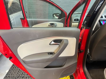 2017 Volkswagen Polo - thumbnail 15