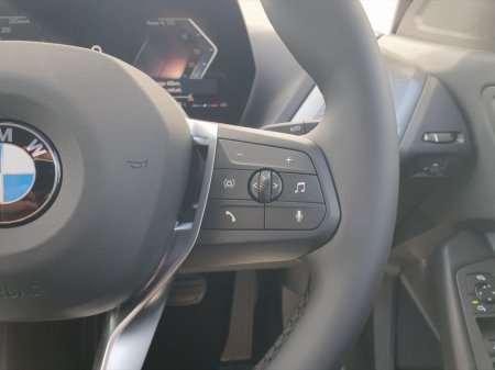 2026 BMW 1 Series - thumbnail 18