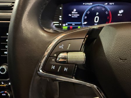 2022 Skoda Superb SUPERB C AMB 1.4TSI 218HP iV DSG €25,900 thumbnail
