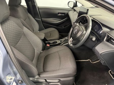 2023 Toyota Corolla Luna Saloon 4DR Auto €24,777 thumbnail