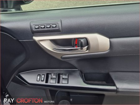 2015 Lexus CT 200 h - thumbnail 16