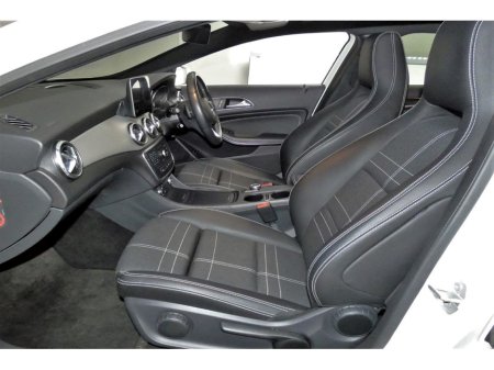 2016 Mercedes-Benz GLA Class GLA 180 *POWERED TAILGATE*HALF LEATHER*REVERSE CAM*PARK SENSORS* €18,690 thumbnail