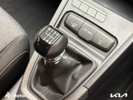 2026 Kia Stonic  thumbnail