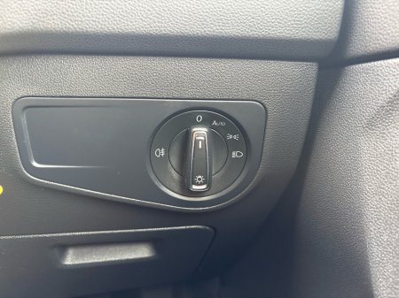 2021 Volkswagen Tiguan - thumbnail 17