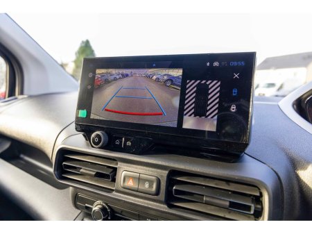 2026 Peugeot Partner 2026 Peugeot Partner PROF PLUS thumbnail