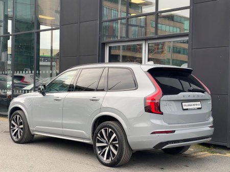2025 Volvo XC90 T8 Dark Plus AWD Auto (PHEV) €78,900 thumbnail