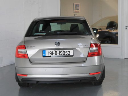 2019 Skoda Octavia - thumbnail 7