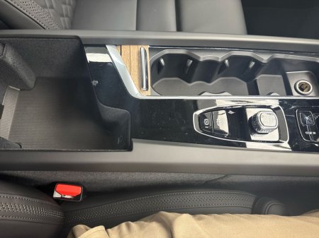 2026 Volvo XC60 - thumbnail 22