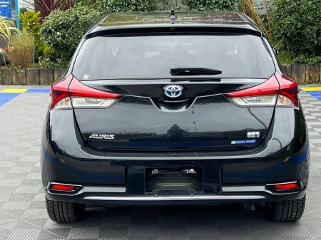 2017 Toyota Auris - thumbnail 15