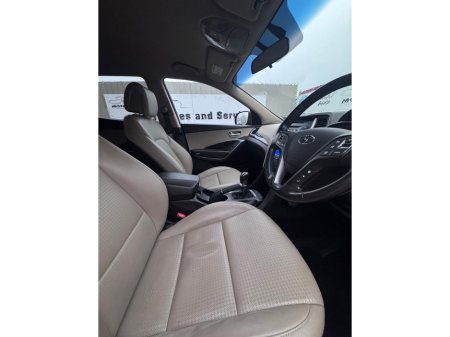2015 Hyundai Santa Fe 4WD EXECUTIVE 4DR €11,800 thumbnail