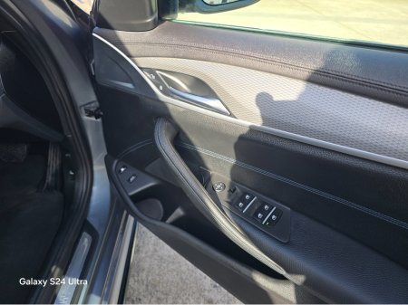 2018 BMW 5 Series - thumbnail 12