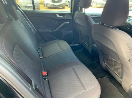 2019 Ford Focus - thumbnail 13