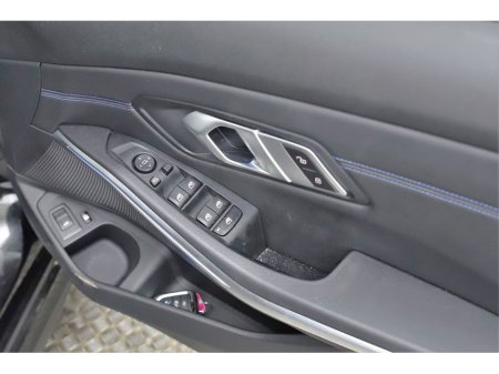 2022 BMW 3 Series 330E M SPORT PHEV *360 PAN CAMERA* €34,890 thumbnail