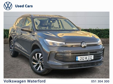 2025 Volkswagen Tiguan TIGUAN LIFE 1.5 PHEV DSG 204HP €49,859 thumbnail