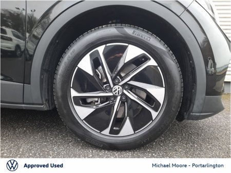 2025 Volkswagen ID.4 ID.4 PRO PLUS 77KWH 286HP €40,950 thumbnail