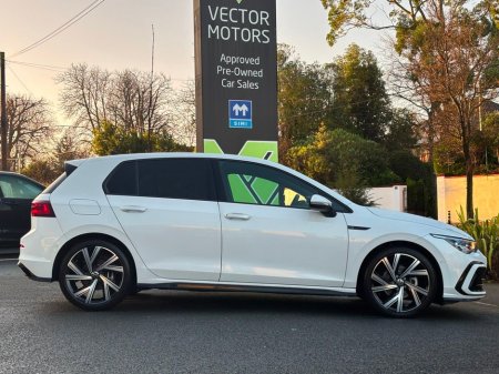 2023 Volkswagen Golf R-LINE 1.5 MHEV PETROL AUTO 5 DOOR €33,995 thumbnail
