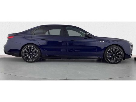 2024 BMW i7 - view 3