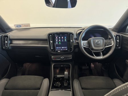 2023 Volvo XC40 - thumbnail 12