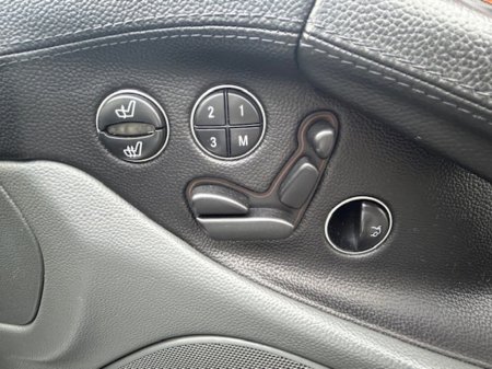2003 Mercedes-Benz SL Class - thumbnail 12