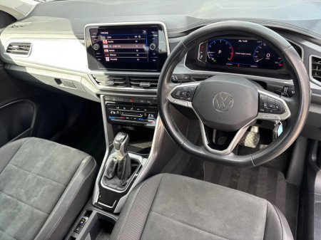 2023 Volkswagen T-Roc - thumbnail 35