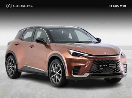 2025 Lexus LBX Emotion