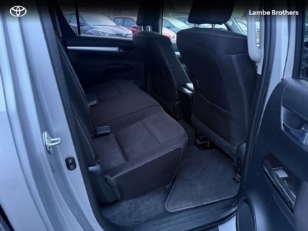 2021 Toyota Hilux - thumbnail 12