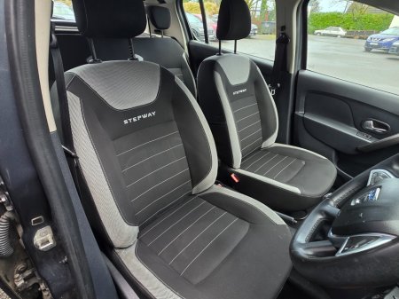 2017 Dacia Sandero Stepway 1.5 dCi 90 STEPWAY SIGNATURE €5,950